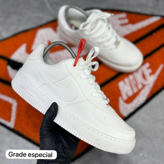 Tênis Nike Air Force 1